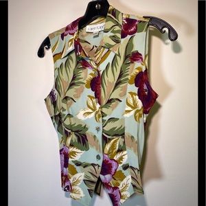 Floral shirt with back tie